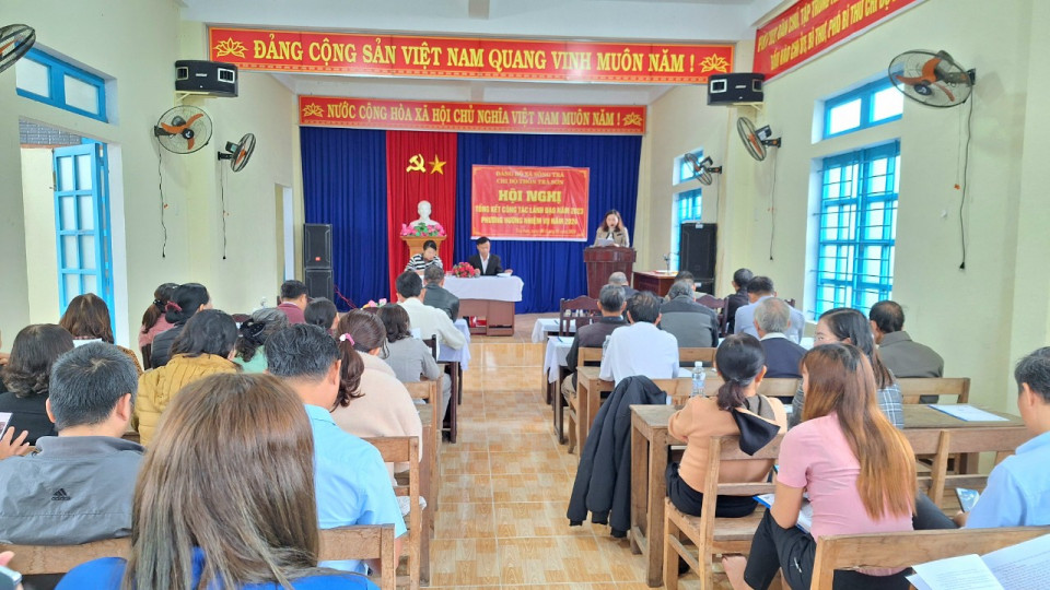 Chi bộ Trà Sơn, xã Sông Trà tổ chức hội nghị tổng kết năm 2023