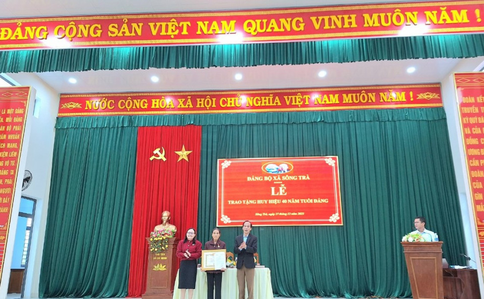 Đảng ủy xã Sông Trà tổ chức hội nghị tổng kết công tác Đảng năm 2023